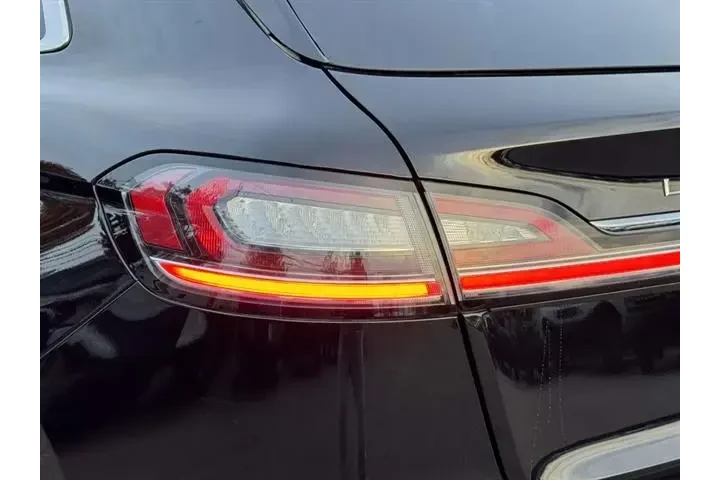 $23995 : Lincoln Nautilus 2020 AWD Re image 9