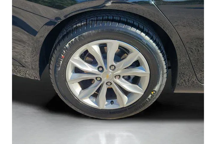 $16847 : Chevrolet Malibu 2024 LT 4dr image 5