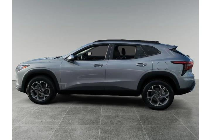 $24850 : Chevrolet Trax 2025 LT 4dr C image 2