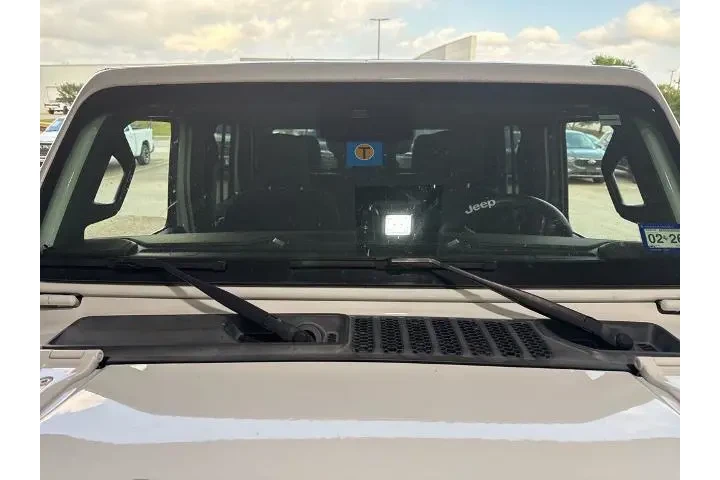 $32567 : Jeep Gladiator 2021 4x4 High image 9