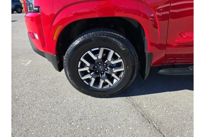 $29500 : Nissan Frontier 2022 4x4 S 4 image 9