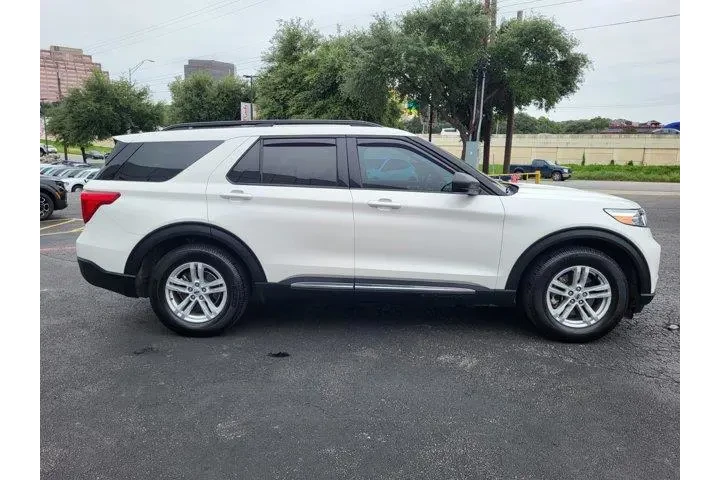 $24500 : Ford Explorer 2023 XLT 4dr S image 2