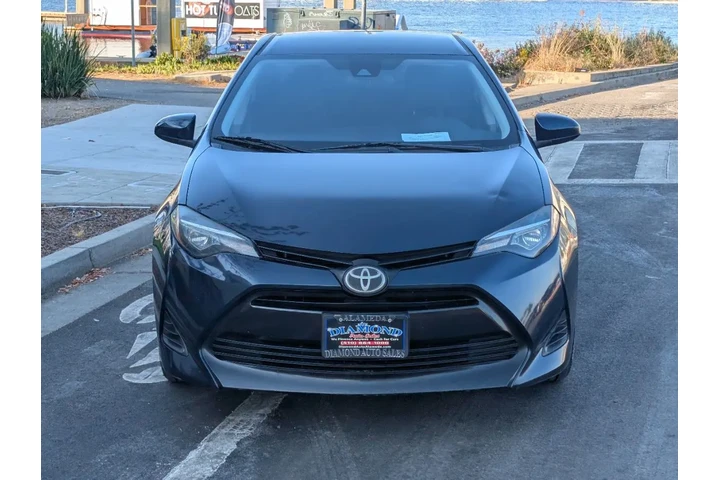 $15988 : 2019 Corolla LE image 3