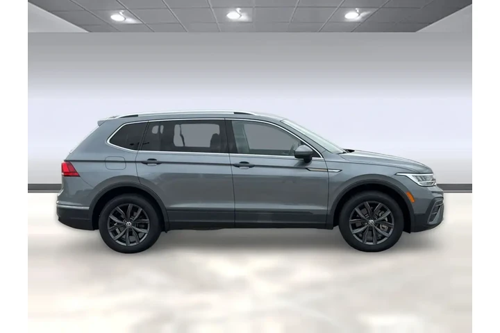 $24224 : Volkswagen Tiguan 2023 SE 4d image 8