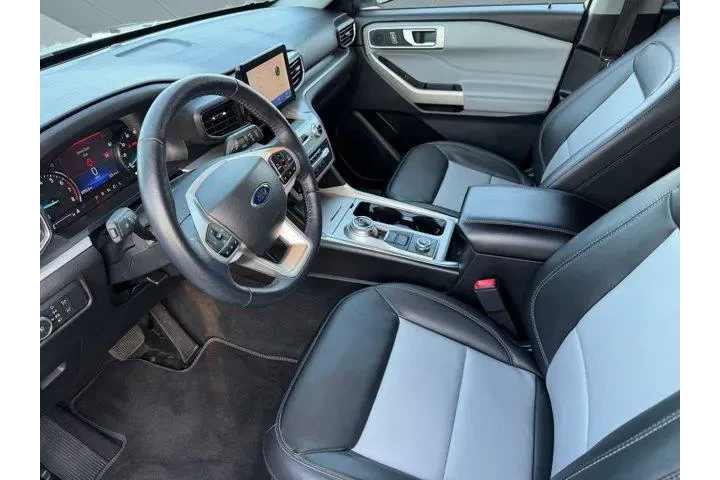 $30999 : Ford Explorer 2022 AWD XLT 4 image 4