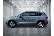 $16995 : Volkswagen Taos 2022 SE 4dr thumbnail