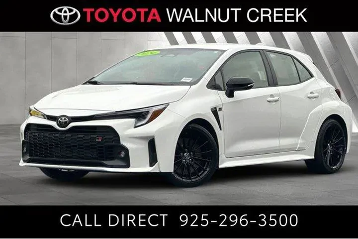 $34900 : Toyota GR Corolla 2024 AWD C image 1