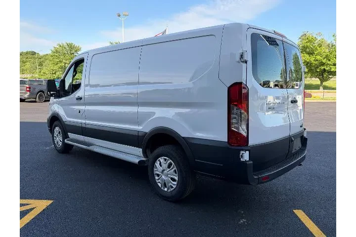 $36988 : Ford Transit 2024 250 3dr LW image 6
