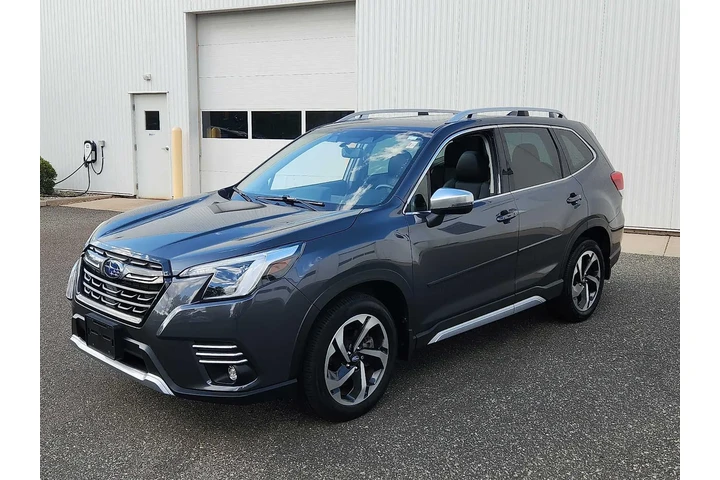 $29699 : Subaru Forester 2023 AWD Tou image 3