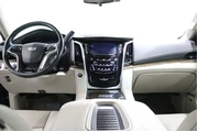 $32955 : Cadillac Escalade 2019 4x4 P thumbnail