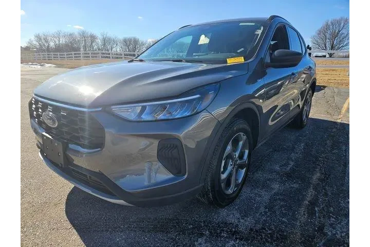 $25500 : Ford Escape 2025 AWD ST-Line image 3