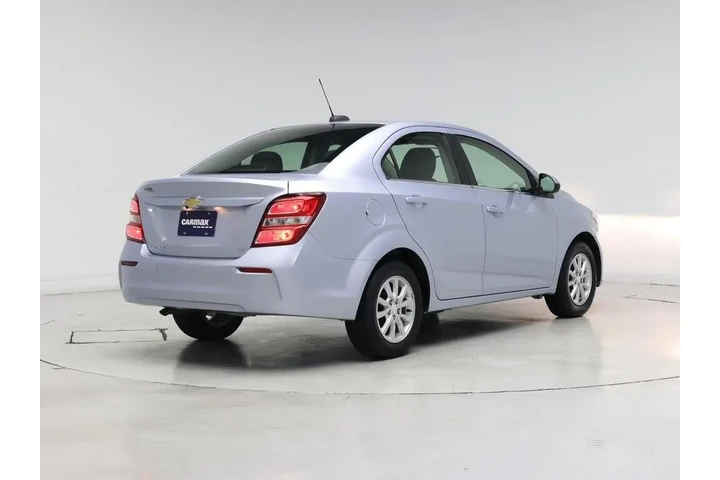 $13998 : Chevrolet Sonic 2017 LT Auto image 8
