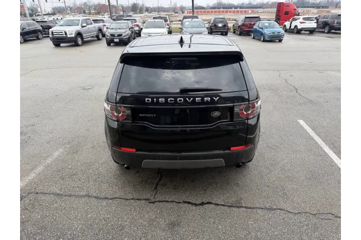 $14850 : 2019 Land Rover Discovery Spo image 6