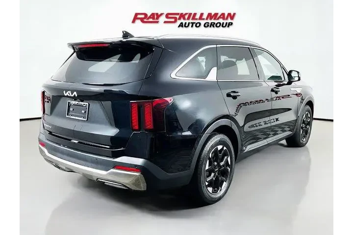 $29975 : Kia Sorento 2024 S 4dr SUV image 7