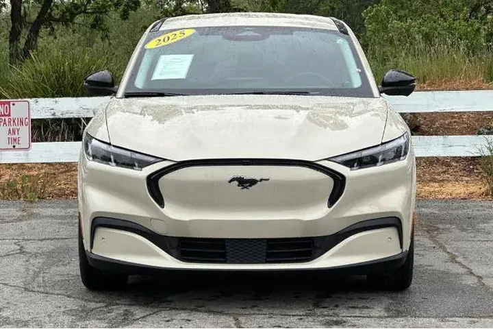 $39745 : Ford Mustang Mach-E 2025 AWD image 10