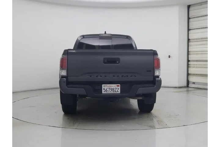 $31998 : Toyota Tacoma 2020 4x2 TRD S image 6