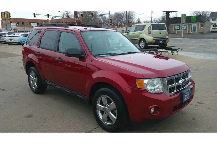 $6999 : 2009 Escape XLT image 5