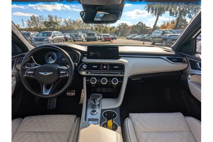 $28975 : 2023 Genesis G70 3.3T Standard image 3