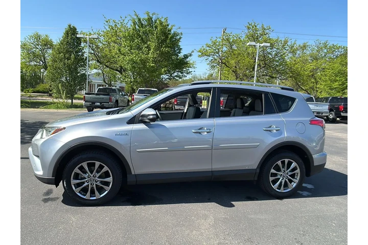 $18295 : 2017 RAV4 Hybrid Limited image 7