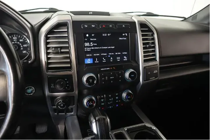 $36046 : Ford F-150 2019 4x4 XLT 4dr image 5