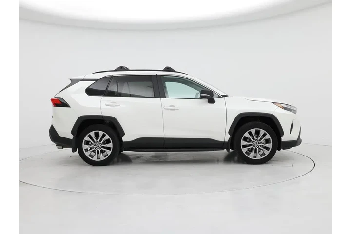 $33998 : Toyota RAV4 2022 AWD XLE Pre image 7