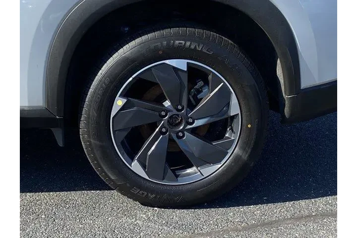 $19287 : Nissan Rogue 2025 AWD SV 4dr image 8