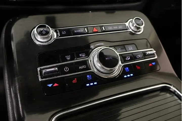 $37979 : Lincoln Nautilus 2022 Reserv image 8