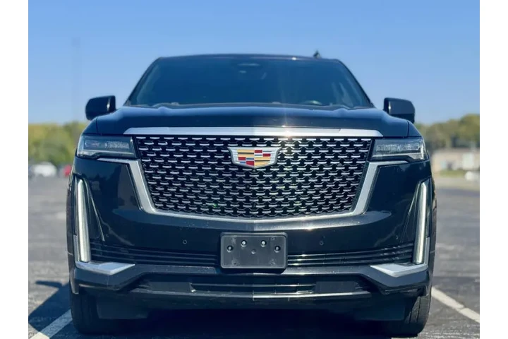 $45999 : 2022 Escalade ESV Premium Lux image 3