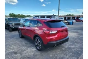 $17390 : Ford Escape 2022 SE 4dr SUV thumbnail