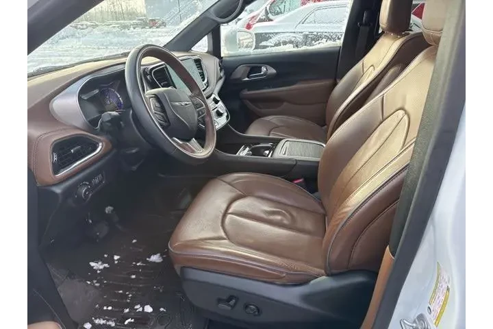 $26995 : Chrysler Pacifica Hybrid 202 image 5