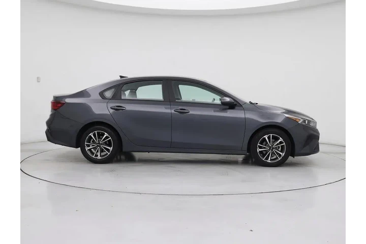 $17998 : Kia Forte 2022 LXS 4dr Sedan image 7