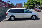 $6995 : 2006 Town and Country Touring thumbnail