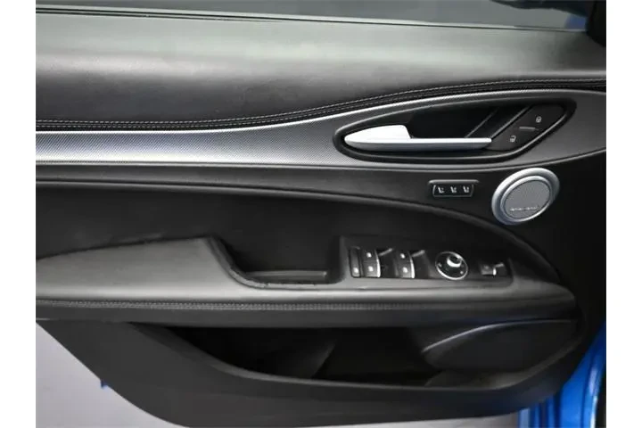 $24096 : Alfa Romeo Stelvio 2022 AWD image 5