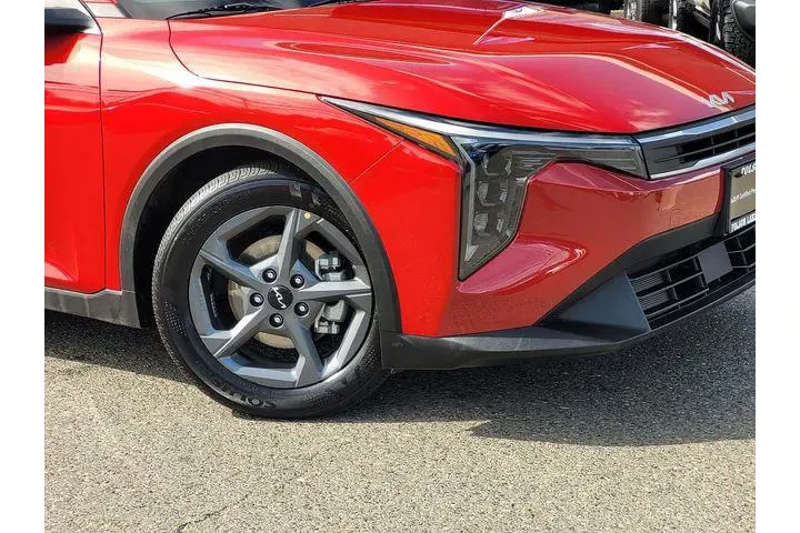 $19927 : Kia K4 2025 LXS 4dr Sedan image 6