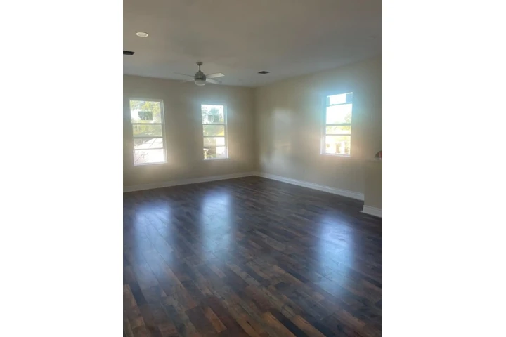 $1700 : Rent image 2