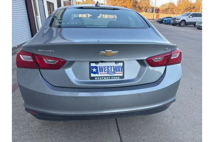 $18550 : Chevrolet Malibu 2024 LT 4dr image 5