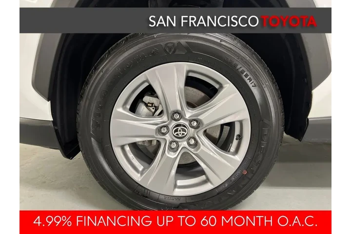 $29988 : Gold Certified2022 RAV4 XLE image 9