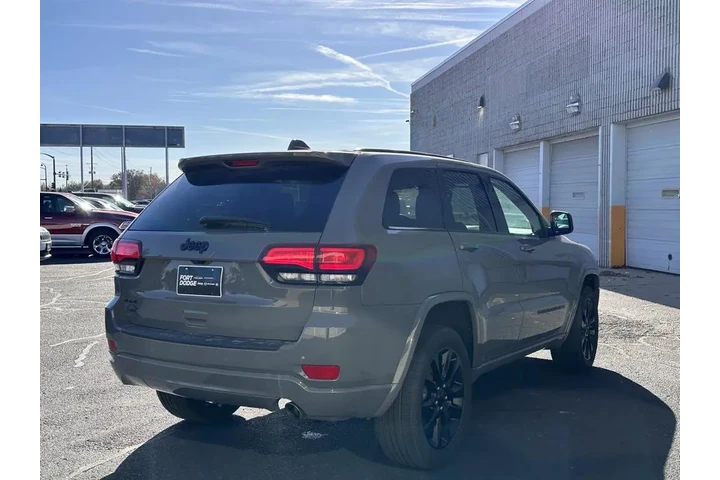 $25418 : Jeep Grand Cherokee WK 2022 image 5
