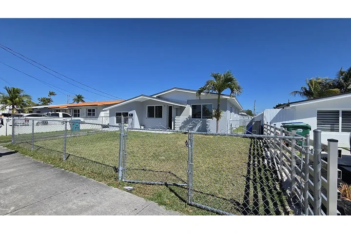 $1700 : 3 Recamaras 2 Baño Listo image 1