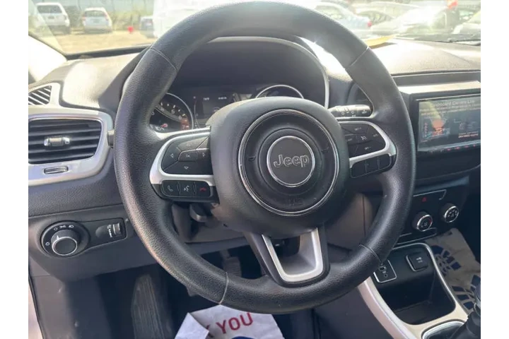 $11949 : 2018 Compass Sport image 9