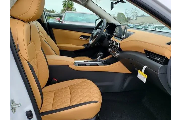 $23815 : Nissan Sentra 2025 SV 4dr Se image 10