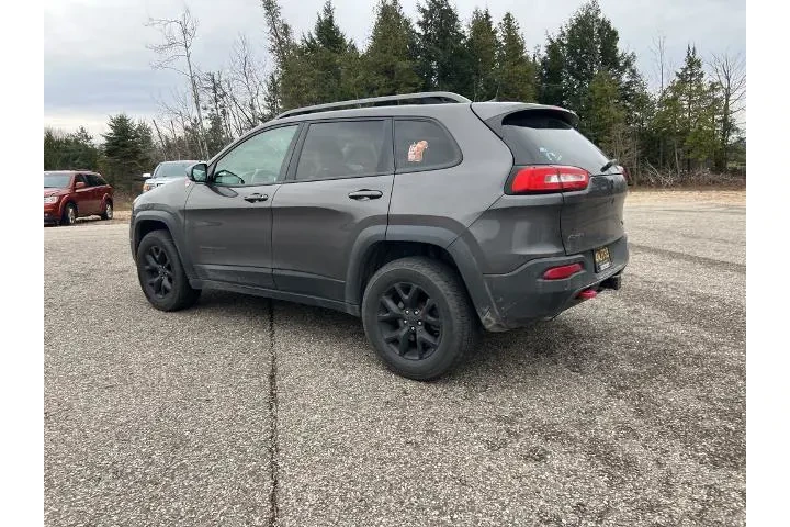 $17000 : Jeep Cherokee 2018 4x4 Trail image 9