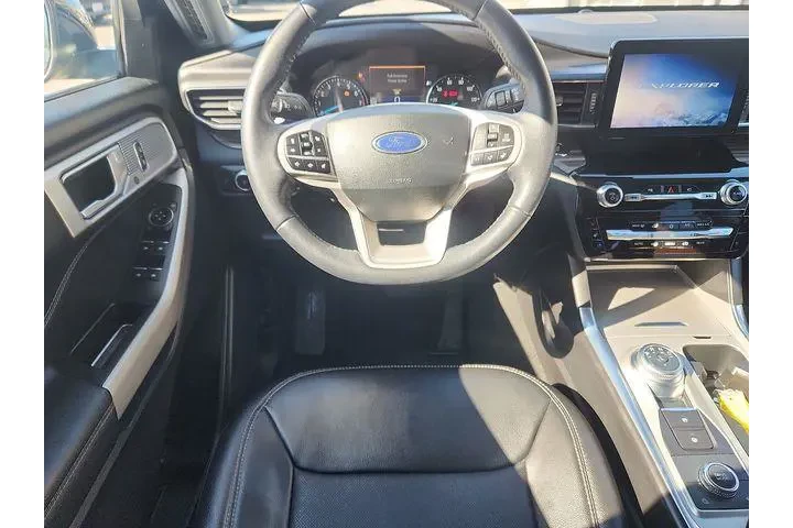 $37690 : Ford Explorer 2023 AWD Limit image 9
