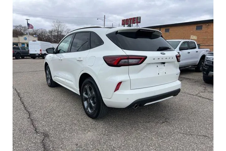 $25350 : Ford Escape 2024 AWD ST-Line image 6