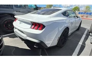 $33984 : Ford Mustang 2024 EcoBoost 2 thumbnail