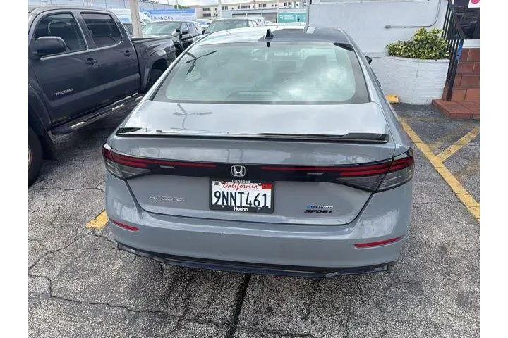 $27990 : Honda Accord Hybrid 2024 Spo image 8