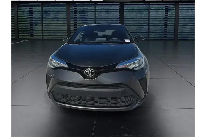 $22788 : Toyota C-HR 2021 XLE 4dr Cro image 3