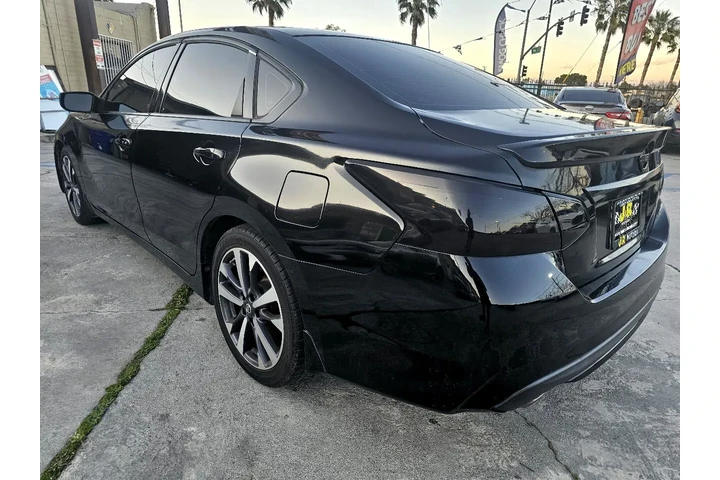 $9495 : 2016 Altima 2.5 SR image 6