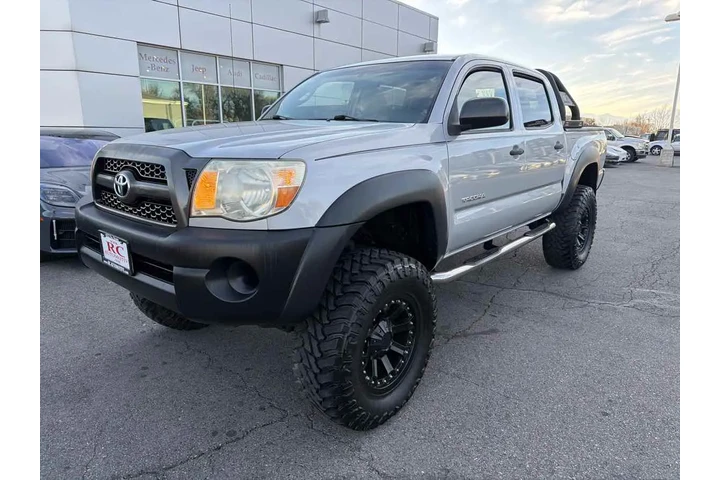 $28710 : 2011 Tacoma image 10