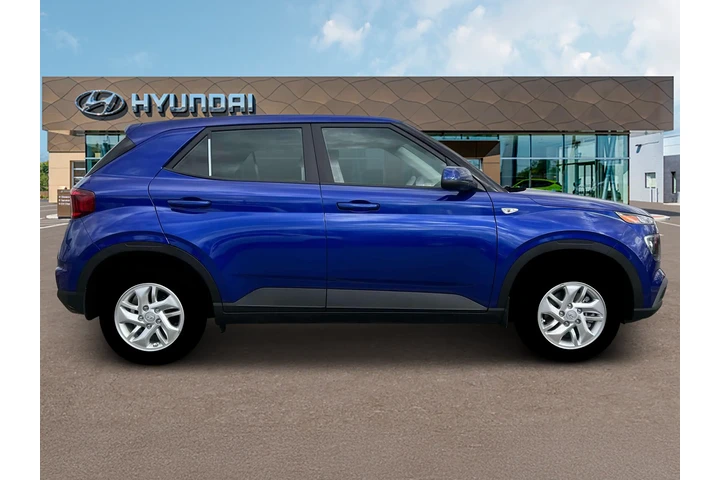 $19977 : Hyundai VENUE 2025 SE 4dr Cr image 9
